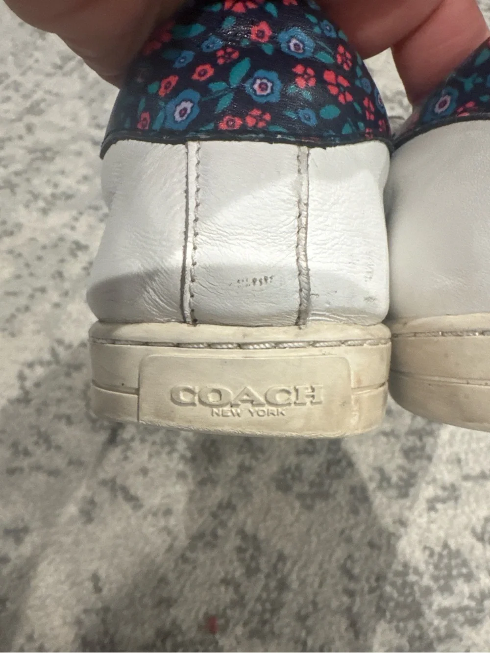 Women’s Coach New York White Leather Low Top Sneakers Floral Heel Lace Up 8.5